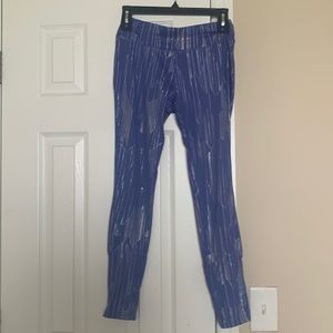 Purple leggings